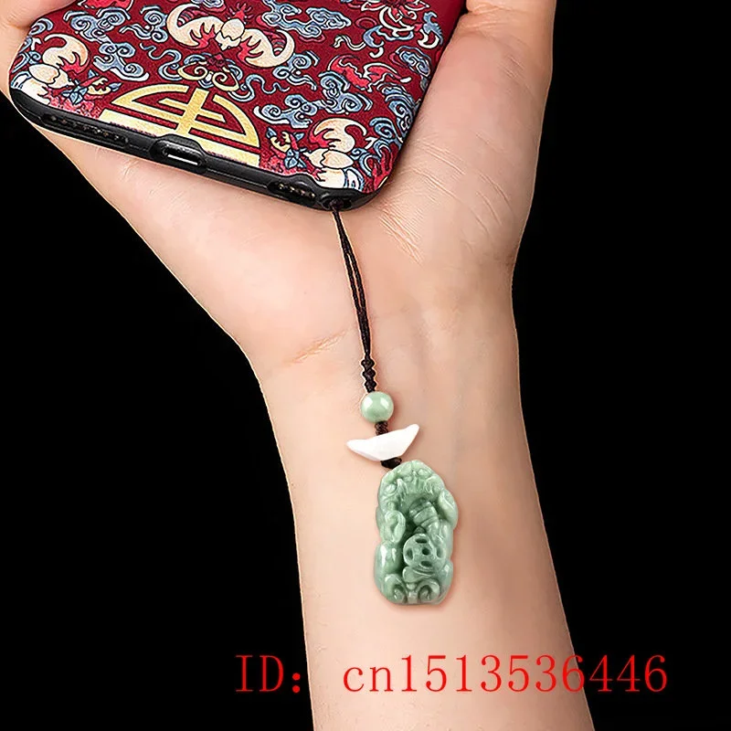 Burmese Emerald Pixiu Yuanbao  - Men Fashion Key 评论和价格